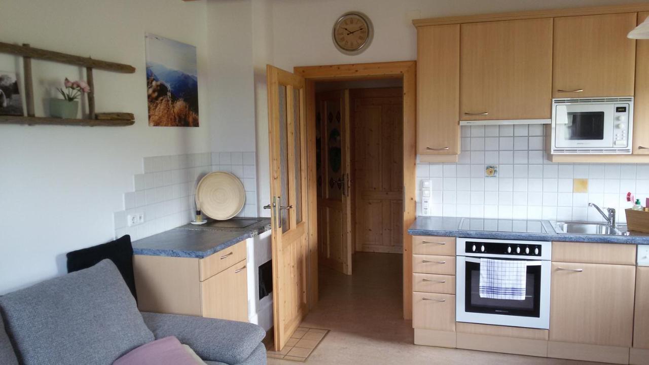 Onemooshof Apartment